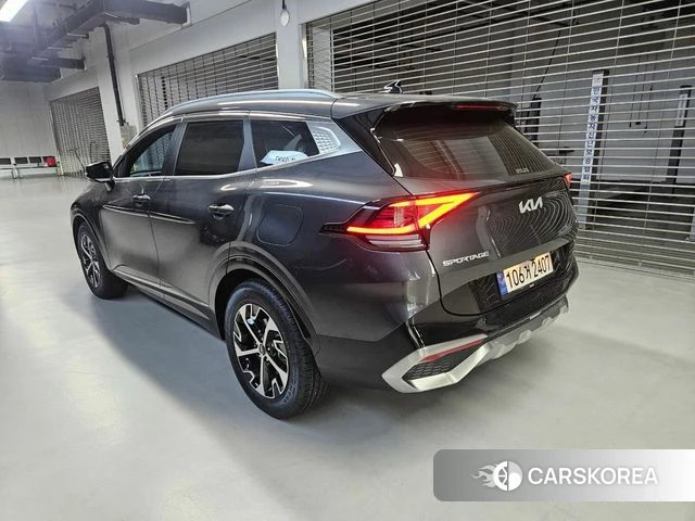 Kia Sportage 5th Generation Hybrid 2023 Серый из Кореи, фото 3