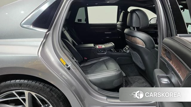 Genesis G90 (RS4) 2022 Серебристо-серый из Кореи, фото 3