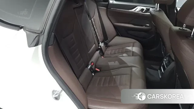 BMW 4 Series (G22) 2024 Белый из Кореи, фото 3