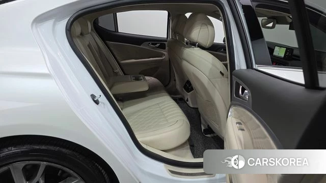 Genesis The New G70 2021 Белый из Кореи, фото 3