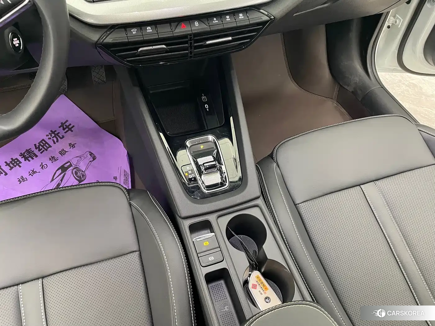 Skoda Octavia 2023 Белый из Китая, фото 3