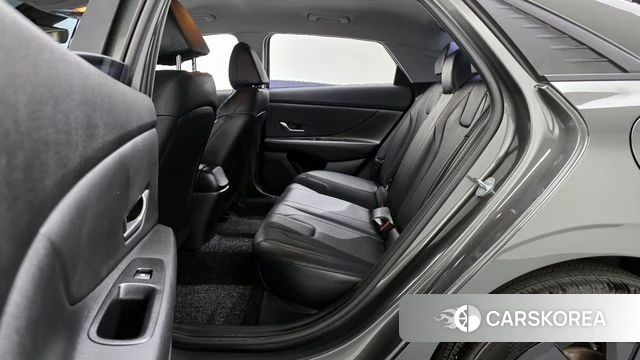 Hyundai Avante (CN7) 2023 Серый из Кореи, фото 3