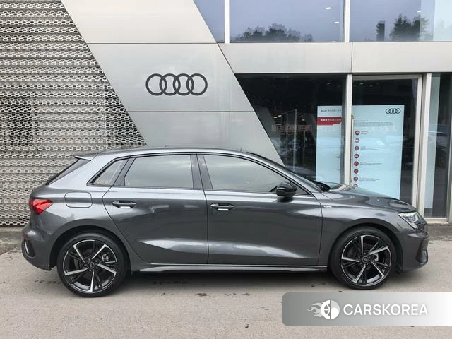 Audi A3 2022 Темно-серый из Китая, фото 3