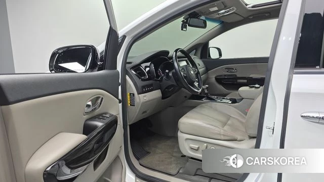 Kia The New Carnival 2018 Белый из Кореи, фото 3