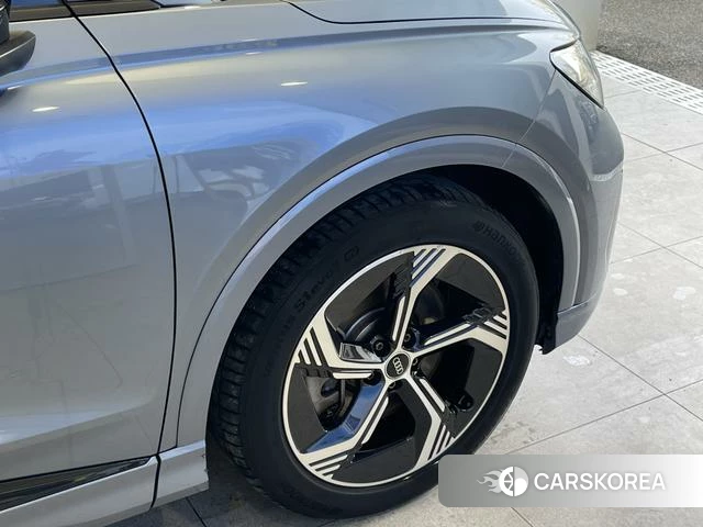 Audi Q4 e-tron 2024 Синий из Китая, фото 3
