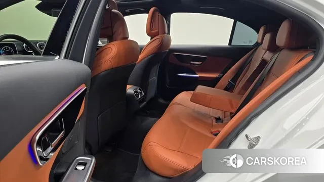 Mercedes-Benz C-Class W206 2023 Белый из Кореи, фото 3