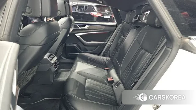 Audi A7 (4K) 2021 Белый из Кореи, фото 3