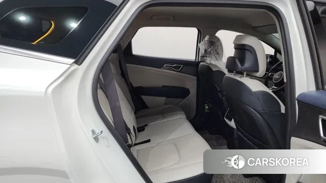 Kia Sportage 5th Generation 2022 Белый из Кореи, фото 3