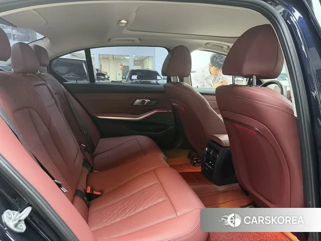 BMW 3 series 2024 Черный из Китая, фото 3