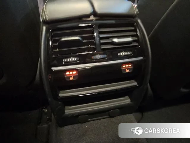 BMW 5 Series (G30) 2019 Черный из Кореи, фото 3