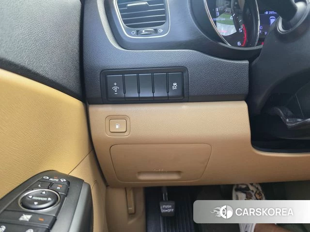 Kia The New Carnival 2019 Черный из Кореи, фото 3