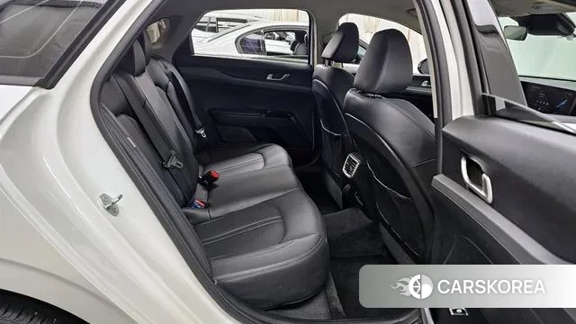 Kia The New K5 3rd generation 2024 Белый из Кореи, фото 3