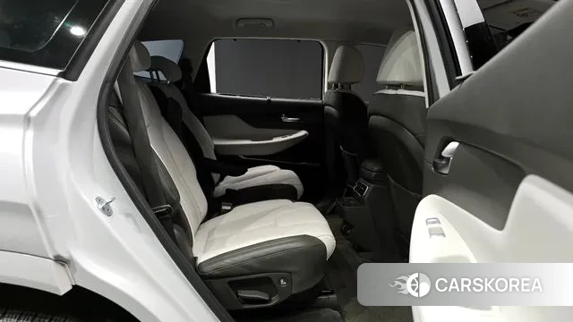 Hyundai The New Santa Fe 2022 Белый из Кореи, фото 3