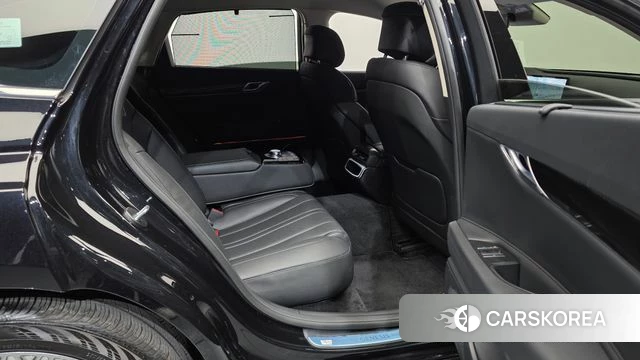 Genesis G80 (RG3) 2025 Черный из Кореи, фото 3