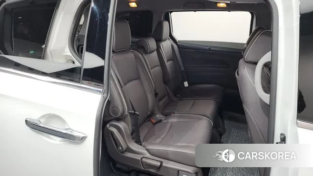 Honda Odyssey 2023 Белый из Кореи, фото 3