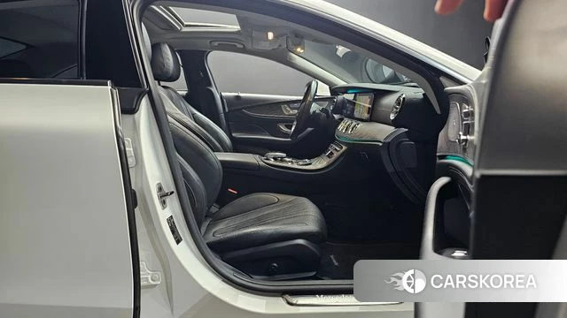 Mercedes-Benz CLS-Class C257 2019 Белый из Кореи, фото 3