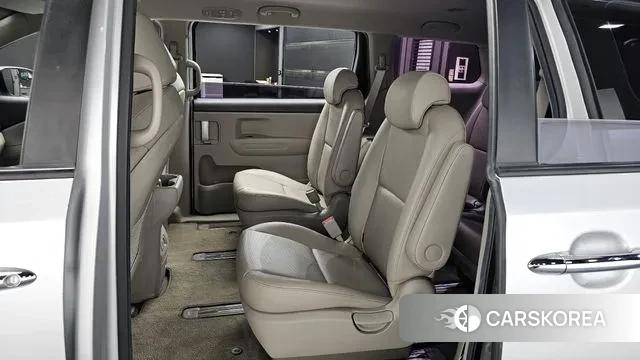 Kia The New Carnival 2019 Серебристо-серый из Кореи, фото 3