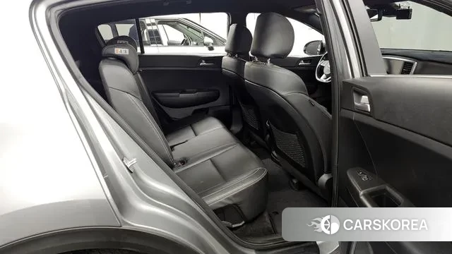 Kia Sportage The Bold 2018 Серебряный из Кореи, фото 3