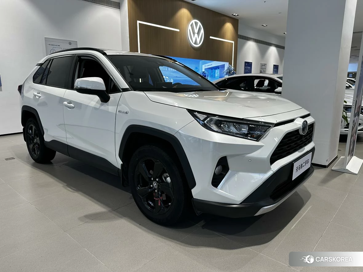 Toyota RAV4 Rongfang 2021 Белый из Китая, фото 3