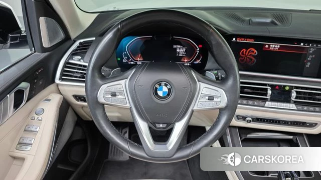 BMW X7 (G07) 2022 Белый из Кореи, фото 3