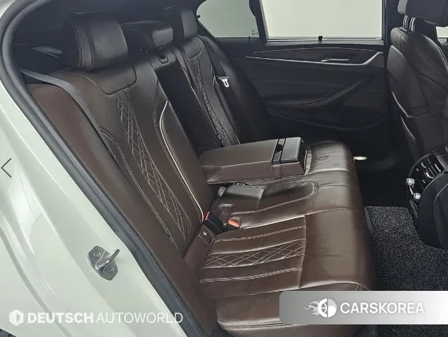 BMW 5 Series (G30) 2018 Белый из Кореи, фото 3