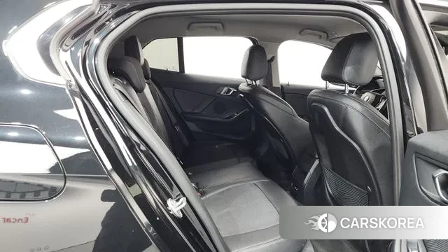 BMW 1 Series (F40) 2021 Черный из Кореи, фото 3