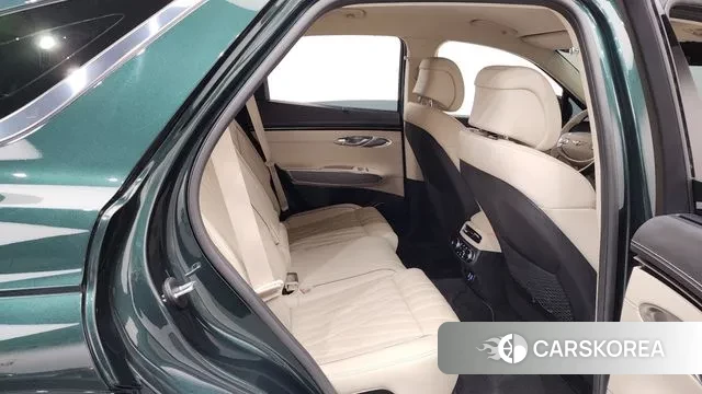 Genesis GV70 2021 Зеленый из Кореи, фото 3