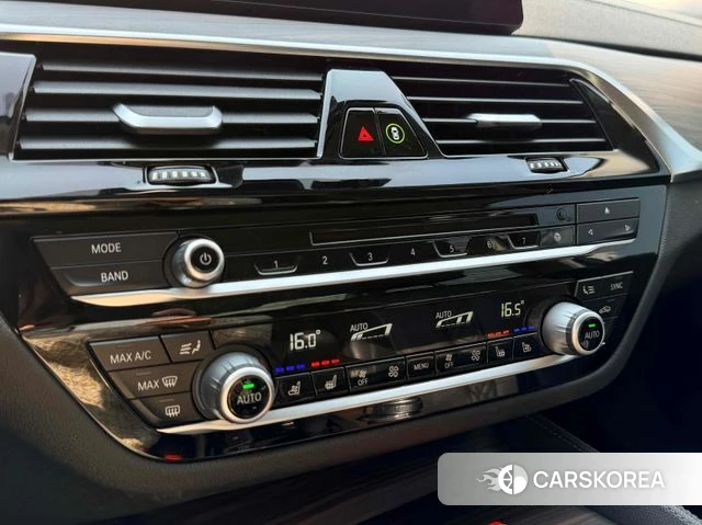 BMW 5 Series (G30) 2018 Синий из Кореи, фото 3