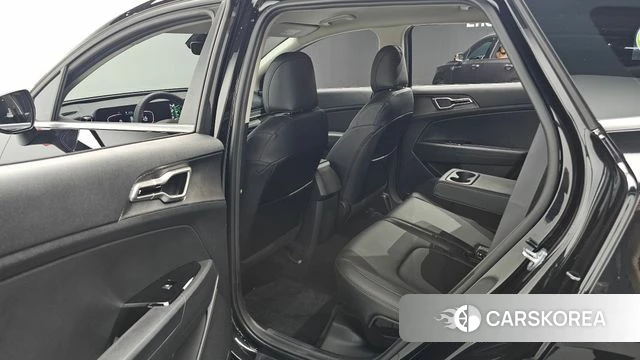 Kia Sportage 5th Generation 2022 Черный из Кореи, фото 3