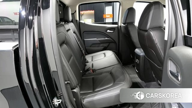 Chevrolet (GM Daewoo) Real New Colorado 2022 Черный из Кореи, фото 3