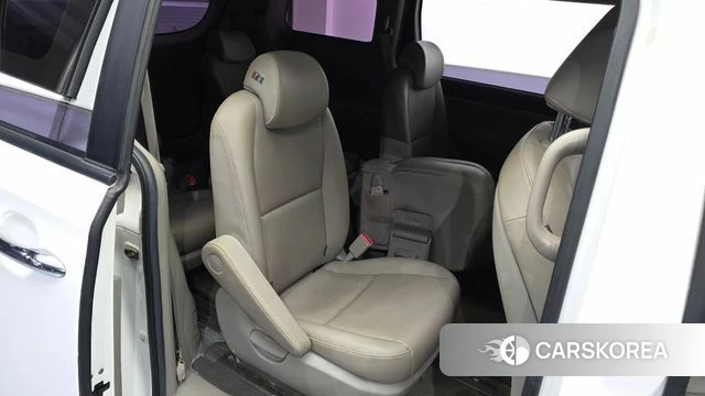 Kia The New Carnival 2019 Белый из Кореи, фото 3