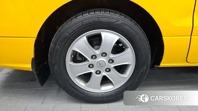 Hyundai The New Grand Starex 2018 Желтый из Кореи, фото 3