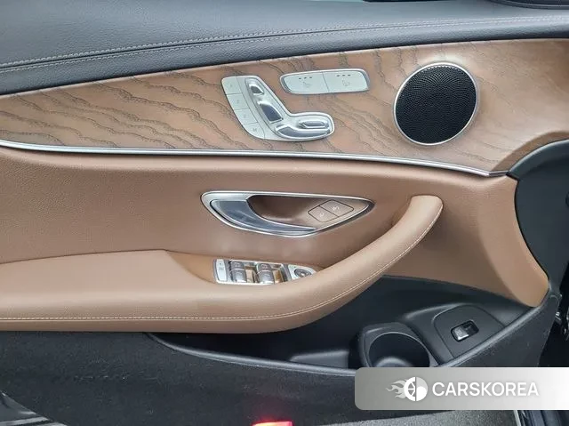 Mercedes-Benz E-Class W213 2020 Серый из Кореи, фото 3