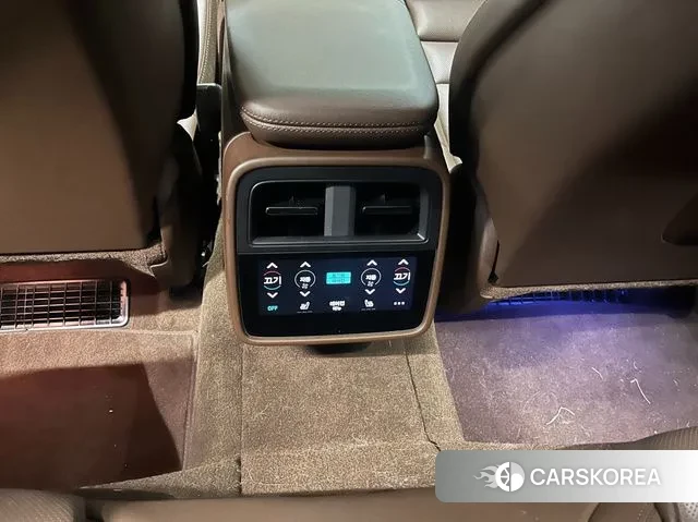 Porsche Taycan 2024 Цвет галактики из Кореи, фото 3