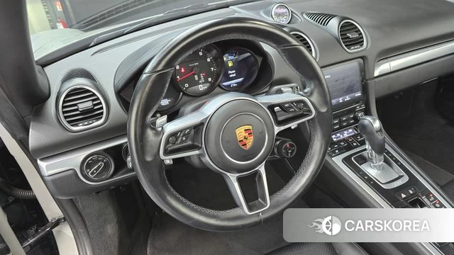Porsche 718 Boxster 2018 Серебристо-серый из Кореи, фото 3