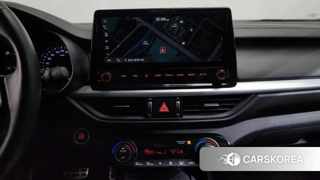 Kia The New K3 2nd generation 2024 Белый из Кореи, фото 3