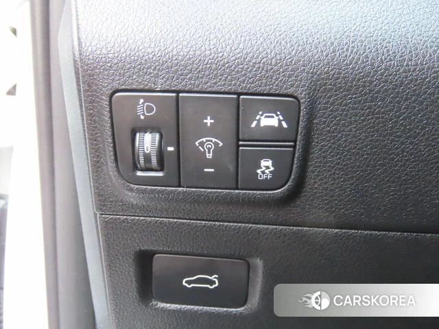 Kia K5 3rd generation 2023 Белый из Кореи, фото 3