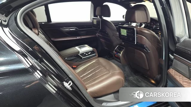 BMW 7 Series (G11) 2020 Черный из Кореи, фото 3