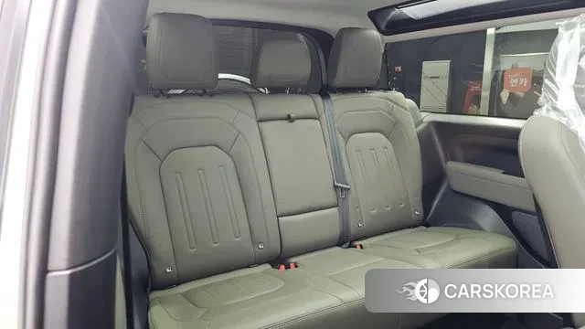 Land Rover Defender (L663) 2021 Зеленый из Кореи, фото 3