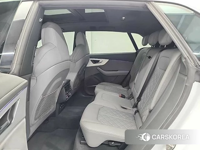 Audi Q8 (4M) 2021 Белый из Кореи, фото 3