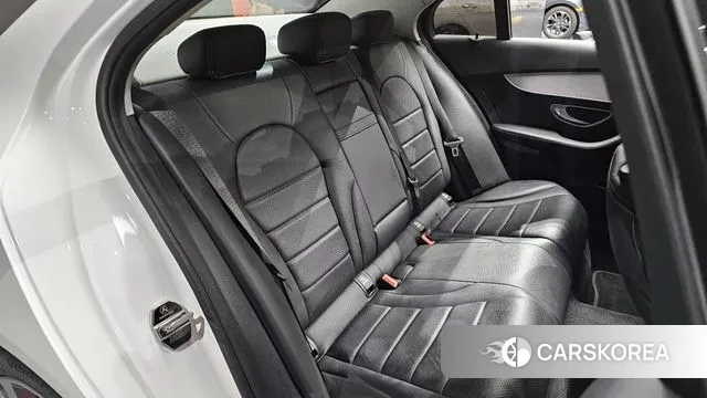 Mercedes-Benz C-Class W205 2018 Белый из Кореи, фото 3