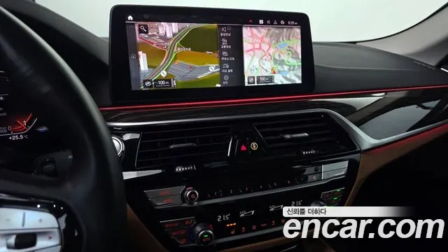 BMW 5 Series (G30) 2022 Серебристо-серый из Кореи, фото 3