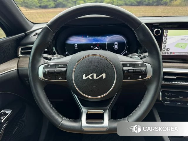 Kia K5 3rd generation 2023 Серый из Кореи, фото 3