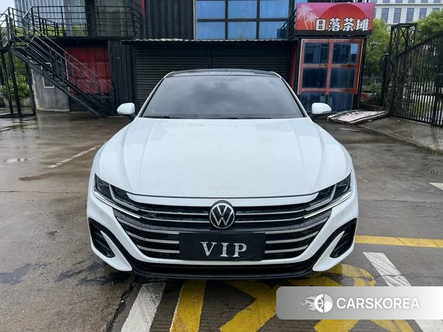 Volkswagen CC 2023 Белый из Китая, фото 3