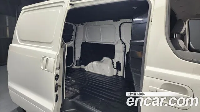 Hyundai The New Grand Starex 2021 Белый из Кореи, фото 3