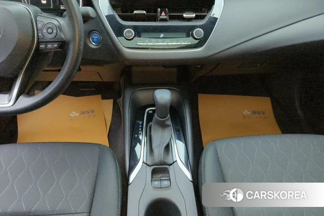 Toyota Corolla 2023 Белый из Китая, фото 3