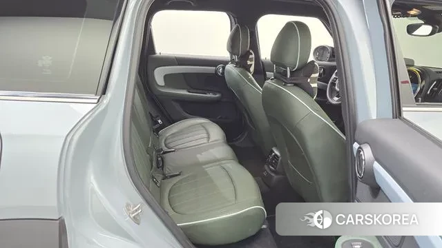 Mini Cooper S Countryman 2022 Светло-серебряный цвет из Кореи, фото 3