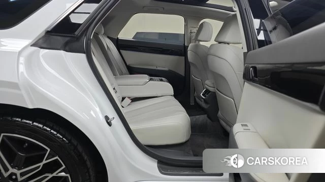 Hyundai Grandeur (GN7) 2023 Белый из Кореи, фото 3