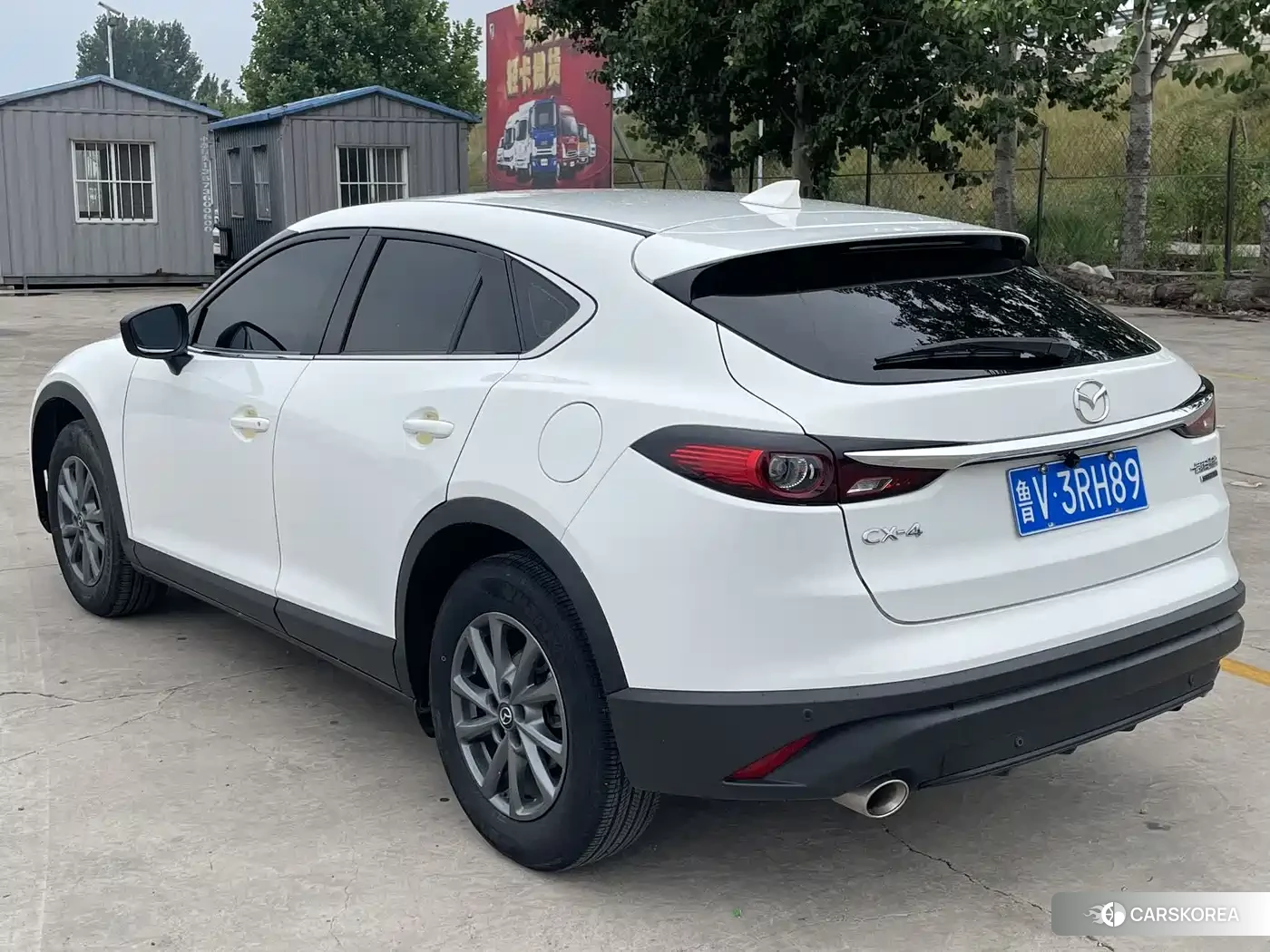 Mazda CX-4 2023 Белый из Китая, фото 3