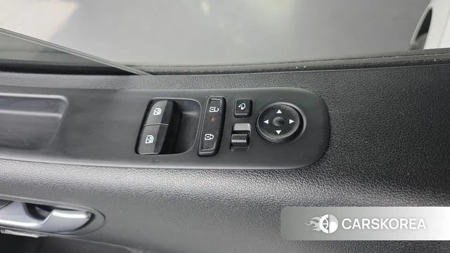 Hyundai Staria 2024 Белый из Кореи, фото 3